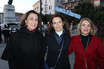 panchina blu villa comunale