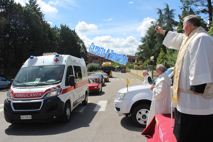 BENEDIZIONE AUTO 08