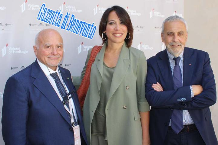 NUNZIA DE GIROLAMO 10