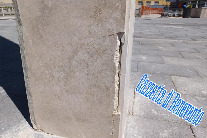 PIAZZA RISORGIMENTO VANDALIZZATA 03