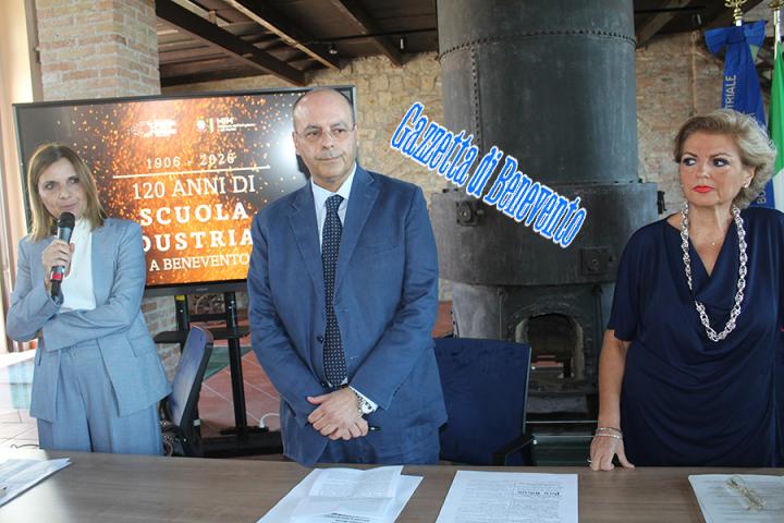 ANNIVERSARIO INDUSTRIALE 07